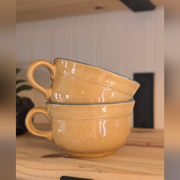 Vintage Pfaltzgraff Mafa 100 folk art 8 oz. stoneware mug - Picture 2 of 5